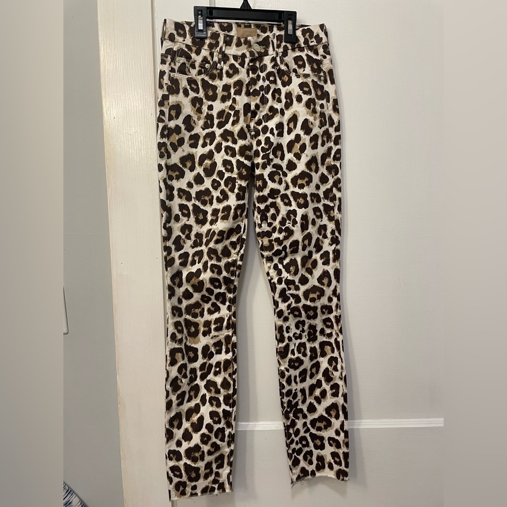 MOTHER High-Waist Looker Ankle Fray Leopard Skinny Jeans in Touch of Tiger 24